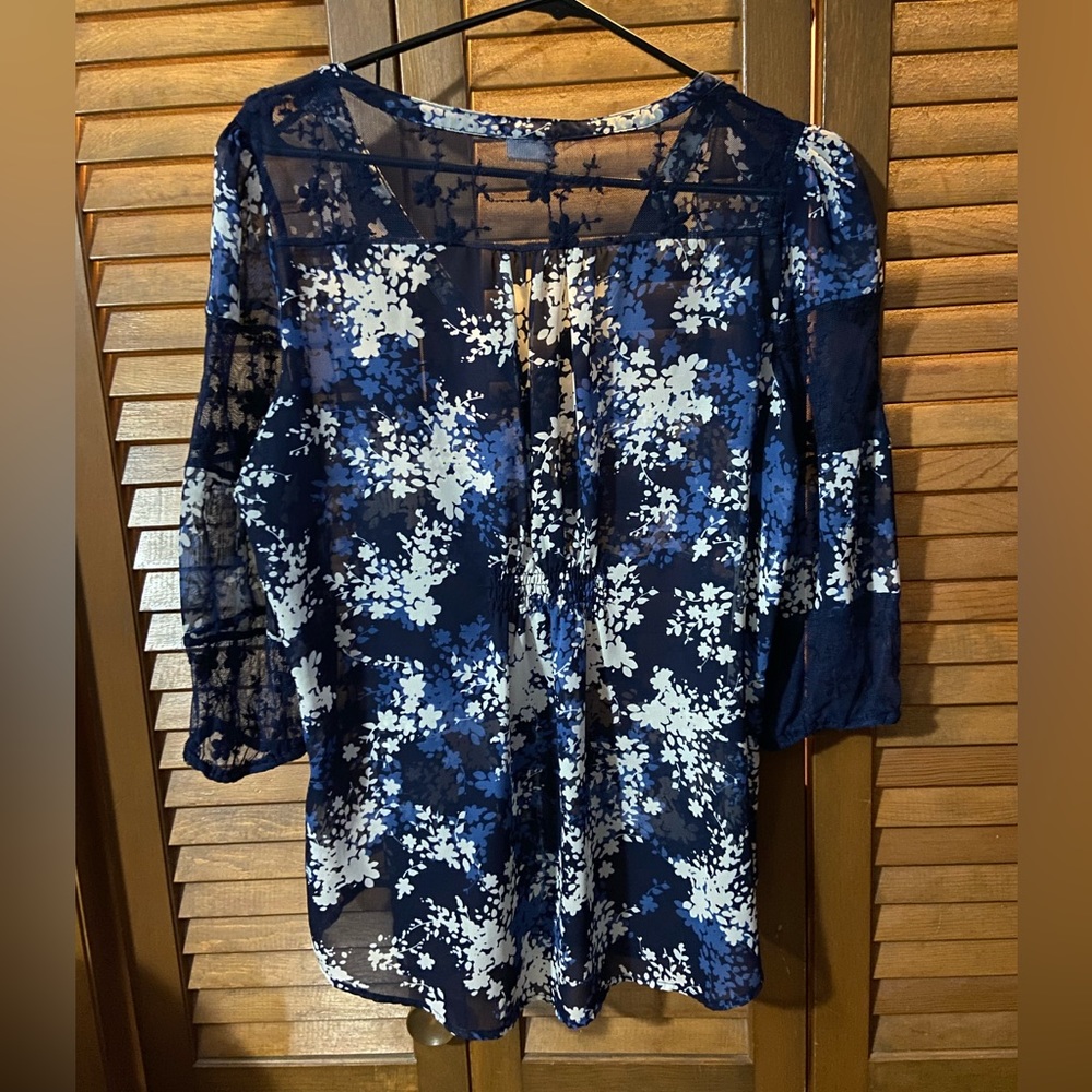 Vanity Cardigan - Picture 2 of 3